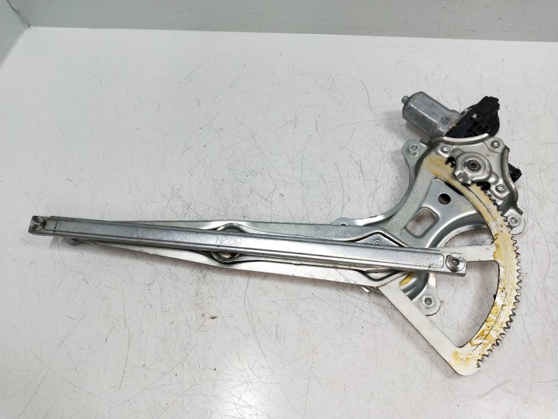 Recambio de elevalunas delantero derecho para toyota hilux (kun) 3.0 turbodiesel referencia OEM IAM 857100K010 2621002980 4P