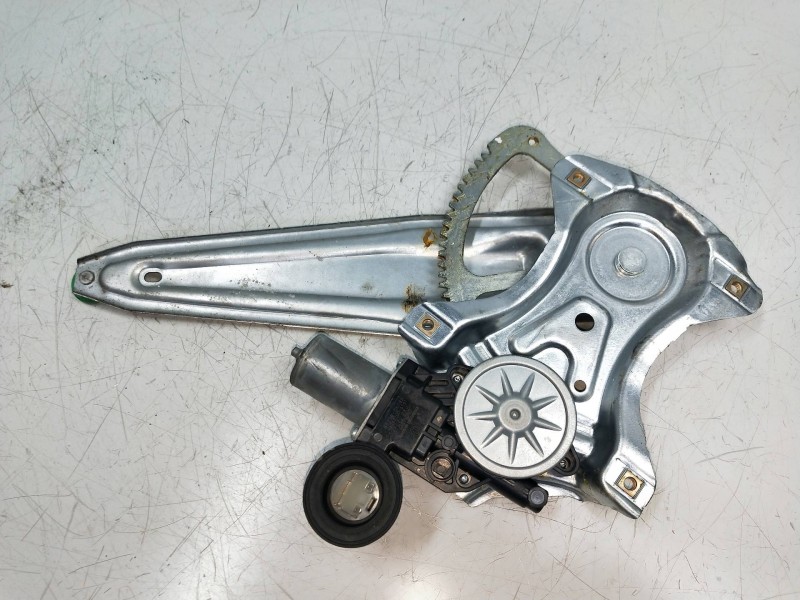 Recambio de elevalunas trasero izquierdo para toyota hilux gx doble cabina (4p) referencia OEM IAM 857100K180 2621006161 4P