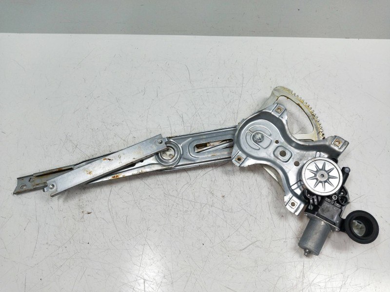 Recambio de elevalunas delantero derecho para toyota hilux gx doble cabina (4p) referencia OEM IAM 857100K180 2621006161 4P