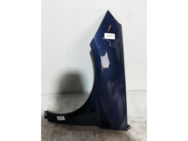 Recambio de aleta delantera izquierda para mercedes clase b (w245) 170 (245.232) referencia OEM IAM   