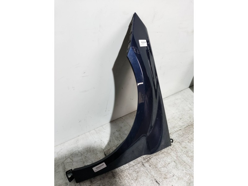 Recambio de aleta delantera izquierda para mercedes clase b (w245) 170 (245.232) referencia OEM IAM   