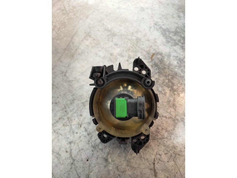 Recambio de faro antiniebla izquierdo para mercedes clase b (w245) 170 (245.232) referencia OEM IAM 0305075001 A2518200756 