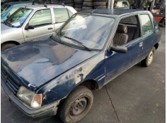 peugeot 205 berlina del año 1992