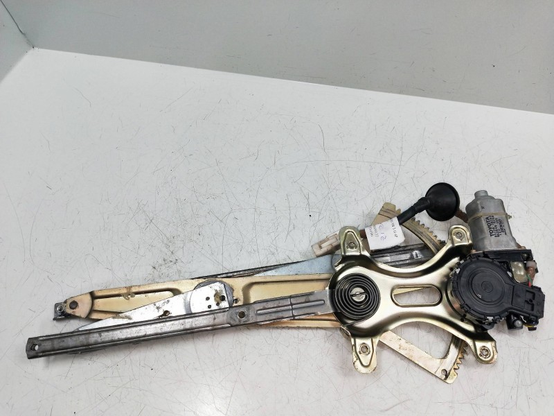 Recambio de elevalunas delantero izquierdo para lexus gs300 (jzs160) básico referencia OEM IAM 8572030280 0620400250 4P