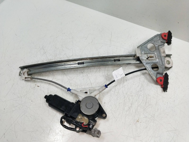 Recambio de elevalunas delantero derecho para lexus gs300 (jzs147) edition referencia OEM IAM 8572030220 0621005173 4P