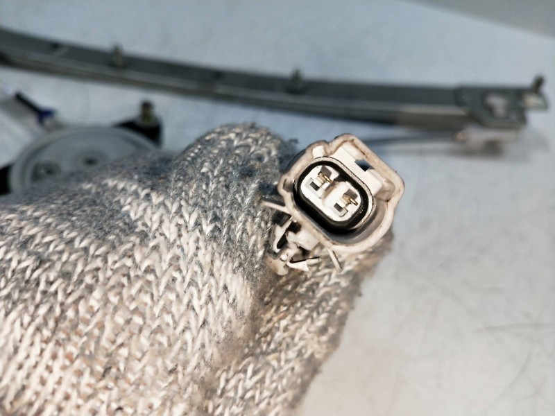 Recambio de elevalunas delantero derecho para lexus gs300 (jzs147) edition referencia OEM IAM 8572030220 0621005173 4P