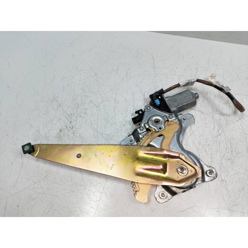 Recambio de elevalunas trasero izquierdo para lexus is200 (gxe10) 2.0 cat referencia OEM IAM 8572053040 2621000201 5P R