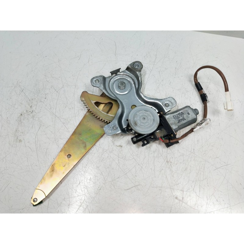 Recambio de elevalunas trasero izquierdo para lexus is200 (gxe10) 2.0 cat referencia OEM IAM 8572053040 2621000201 5P R