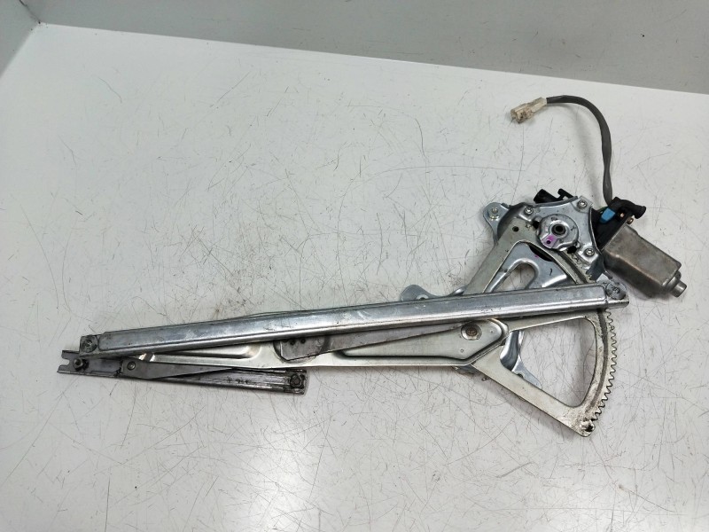 Recambio de elevalunas delantero derecho para lexus is200 (gxe10) referencia OEM IAM 8572053020 0621009841 5P R Recambio de elevalunas delantero derecho para lexus is200 (gxe10) referencia OEM IAM 8572053020 0621009841 5P R