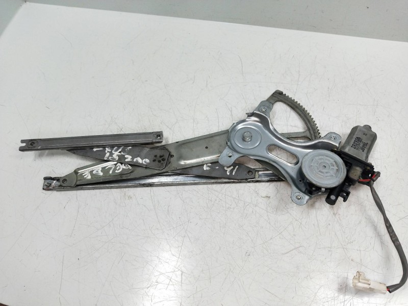 Recambio de elevalunas delantero derecho para lexus is200 (gxe10) referencia OEM IAM 8572053020 0621009841 5P R Recambio de elevalunas delantero derecho para lexus is200 (gxe10) referencia OEM IAM 8572053020 0621009841 5P R