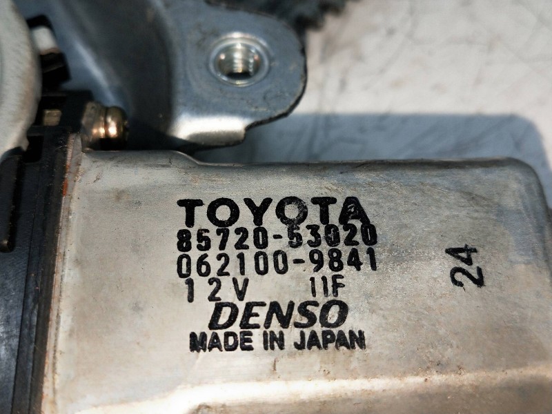 Recambio de elevalunas delantero derecho para lexus is200 (gxe10) referencia OEM IAM 8572053020 0621009841 5P R Recambio de elevalunas delantero derecho para lexus is200 (gxe10) referencia OEM IAM 8572053020 0621009841 5P R
