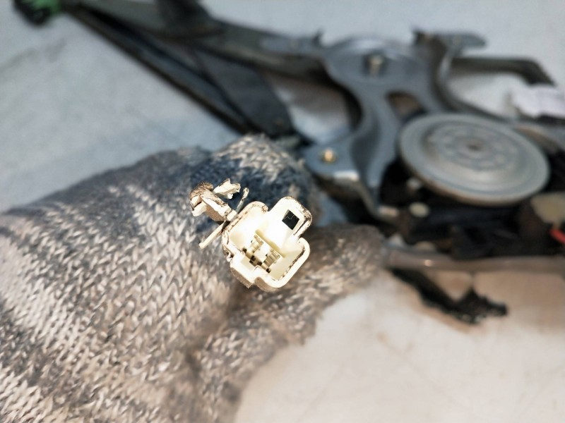 Recambio de elevalunas delantero derecho para lexus is200 (gxe10) 2.0 cat referencia OEM IAM 8572053020 0621009841 4P