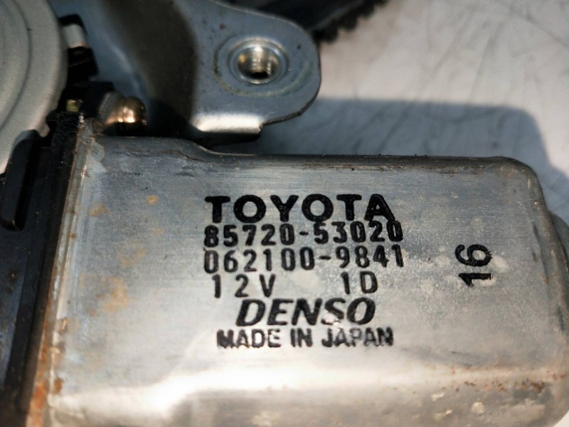 Recambio de elevalunas delantero derecho para lexus is200 (gxe10) 2.0 cat referencia OEM IAM 8572053020 0621009841 4P