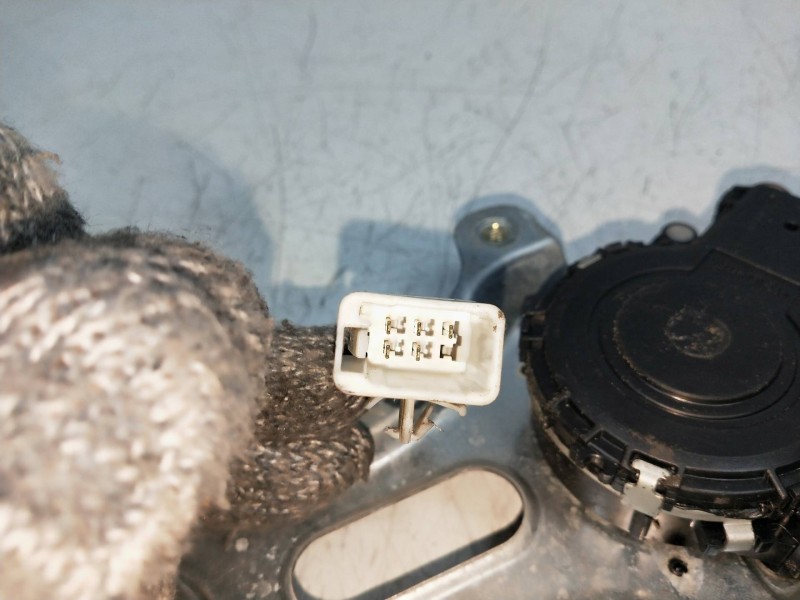 Recambio de elevalunas delantero izquierdo para lexus is200 (gxe10) 2.0 cat referencia OEM IAM   4P