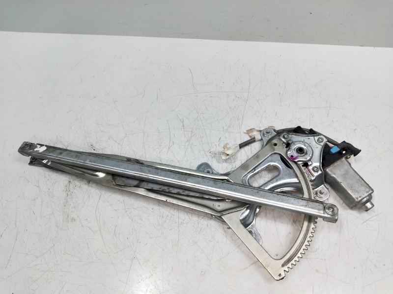 Recambio de elevalunas delantero derecho para lexus is200 (gxe10) 2.0 cat referencia OEM IAM 8572053020 0621009841 5P