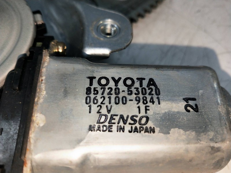 Recambio de elevalunas delantero derecho para lexus is200 (gxe10) 2.0 cat referencia OEM IAM 8572053020 0621009841 5P