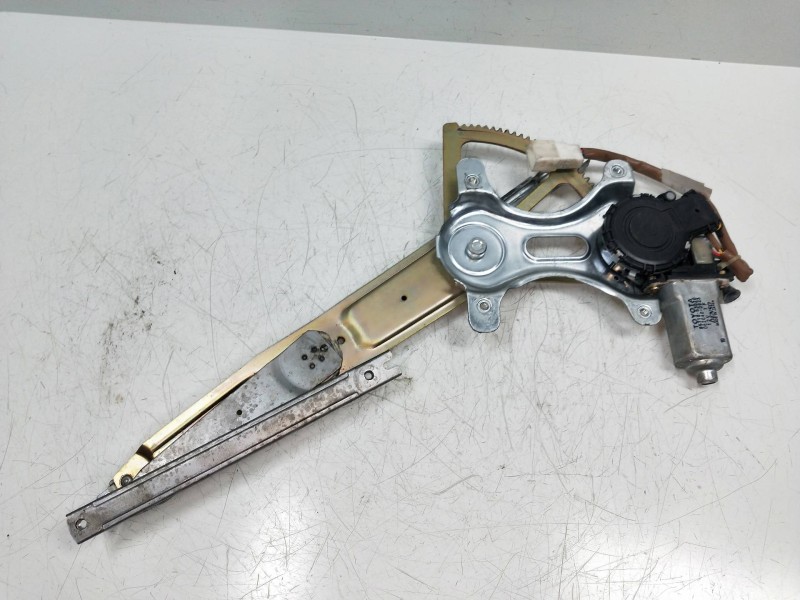 Recambio de elevalunas delantero izquierdo para lexus is200 (gxe10) 2.0 cat referencia OEM IAM 8571053020 0620400923 5P