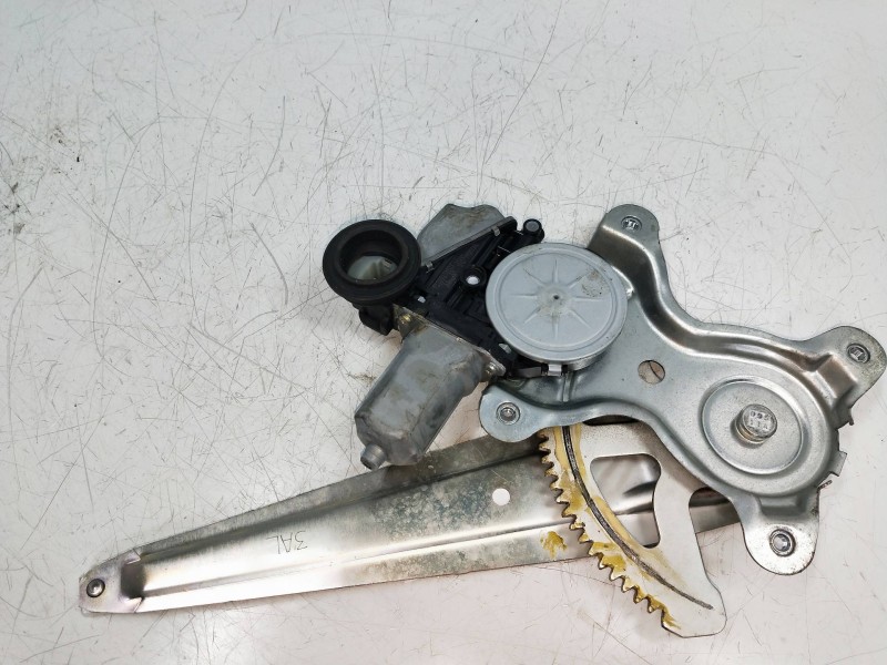 Recambio de elevalunas trasero derecho para lexus ct 200h referencia OEM IAM   5P