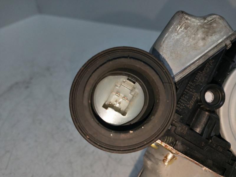 Recambio de elevalunas trasero derecho para lexus ct 200h referencia OEM IAM   5P