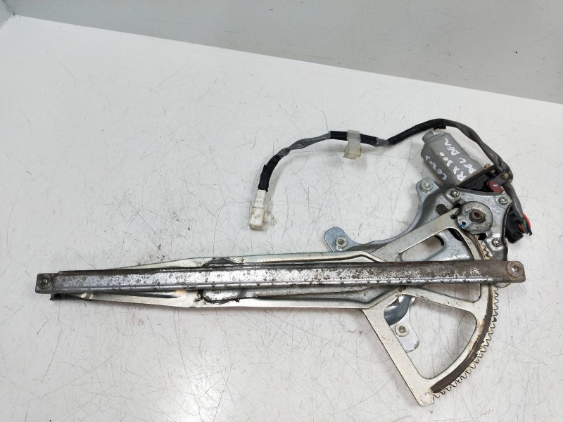 Recambio de elevalunas delantero derecho para lexus rx300 (mcu15) referencia OEM IAM 8571048010 0620400202 5P