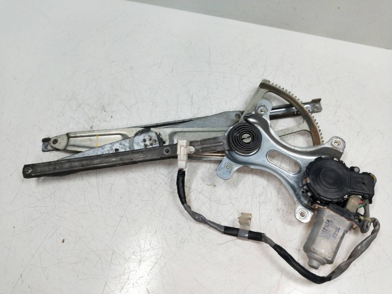 Recambio de elevalunas delantero derecho para lexus rx300 (mcu15) referencia OEM IAM 8571048010 0620400202 5P