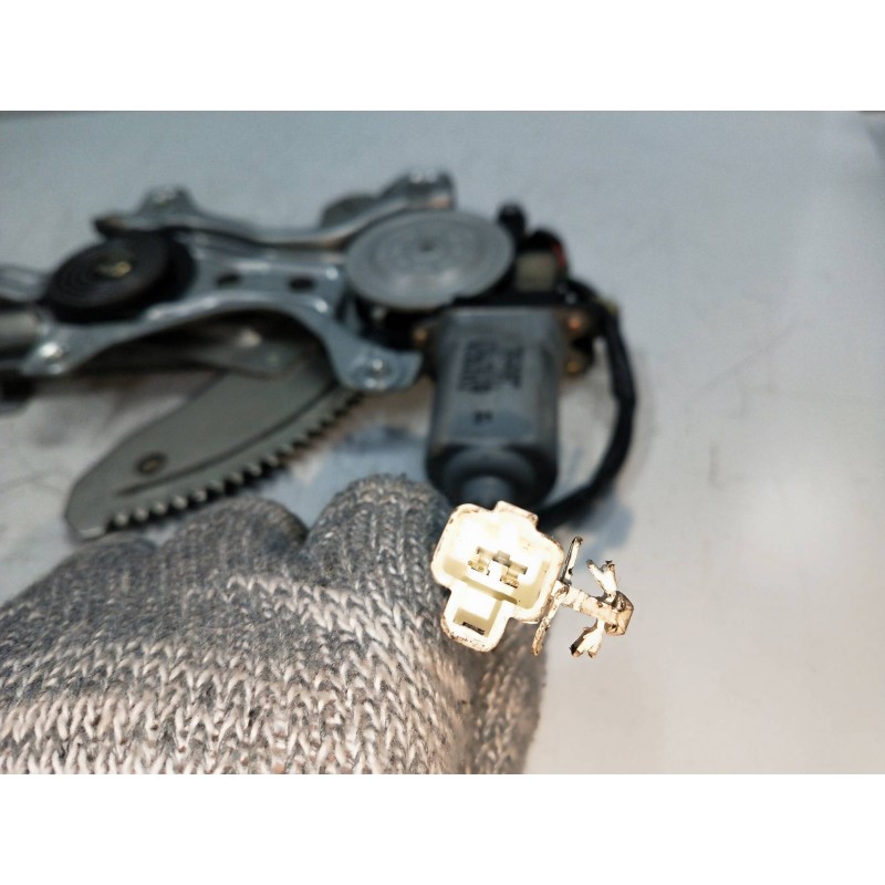 Recambio de elevalunas delantero derecho para toyota previa (r30) 2.0 turbodiesel cat referencia OEM IAM 8571044010 0621007853 5