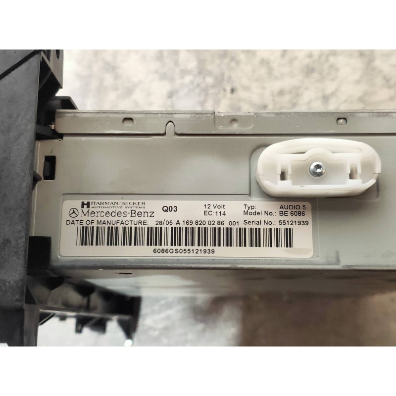 Recambio de sistema audio / radio cd para mercedes clase b (w245) 170 (245.232) referencia OEM IAM A1698200286 BE6086 