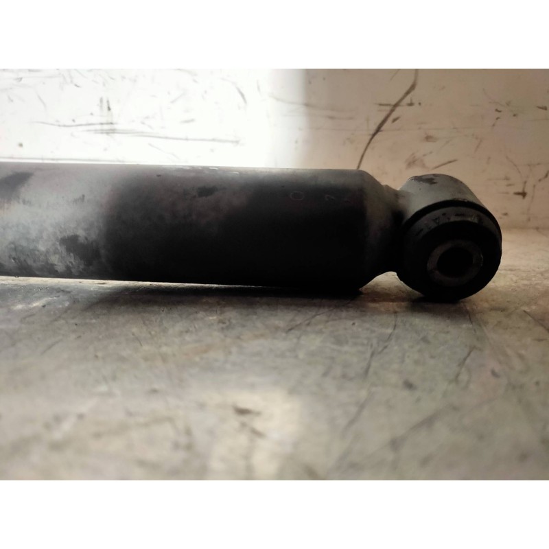 Recambio de amortiguador trasero derecho para mercedes clase b (w245) 170 (245.232) referencia OEM IAM A1693260700  