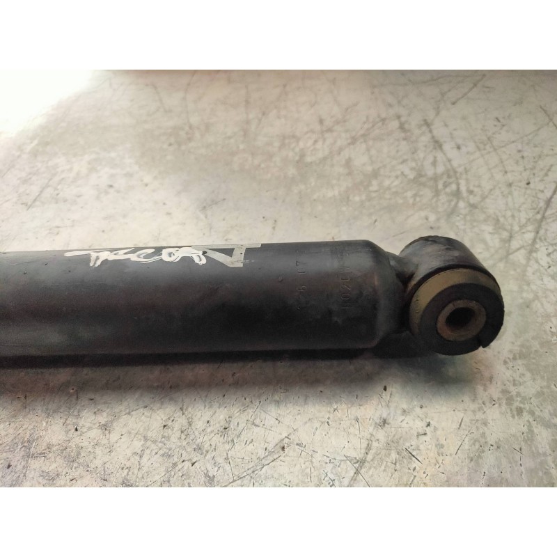 Recambio de amortiguador trasero izquierdo para mercedes clase b (w245) 170 (245.232) referencia OEM IAM A1693260700  