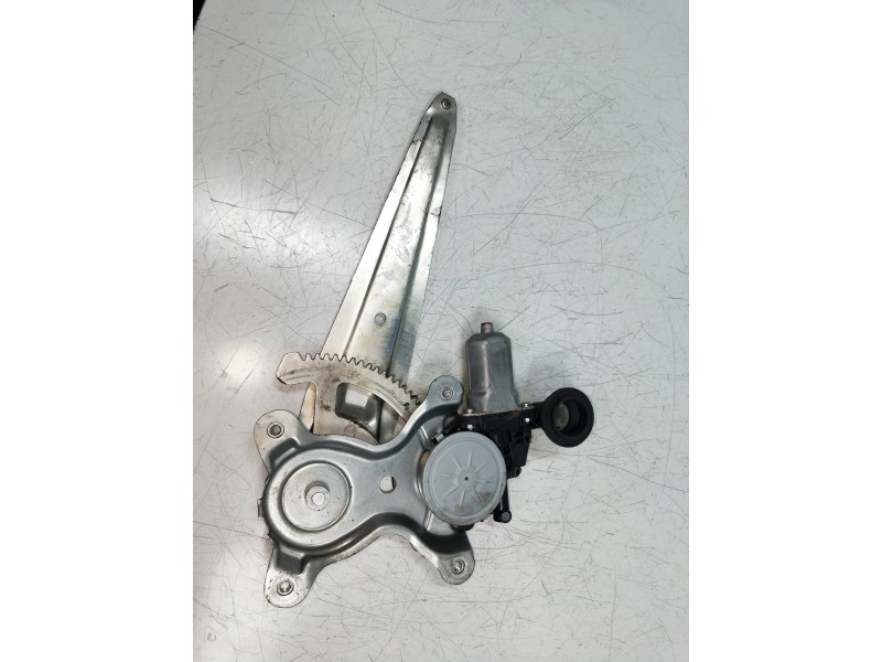 Recambio de elevalunas trasero derecho para toyota rav 4 (a3) 2.2 d-cat referencia OEM IAM   5P