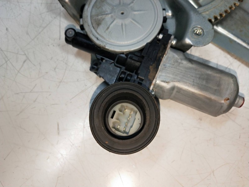 Recambio de elevalunas trasero derecho para toyota rav 4 (a3) 2.2 d-cat referencia OEM IAM   5P