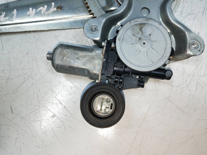 Recambio de elevalunas trasero izquierdo para toyota rav 4 (a3) 2.2 d-cat referencia OEM IAM   5P