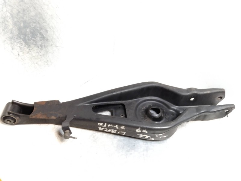 Recambio de brazo suspension inferior trasero derecho para lancia lybra berlina 2.4 jtd cat referencia OEM IAM   
