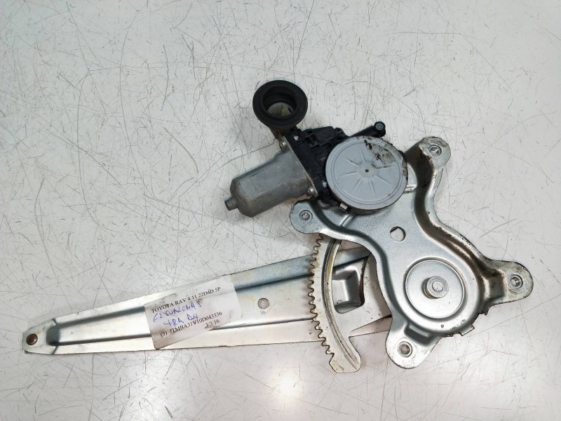 Recambio de elevalunas trasero derecho para toyota rav 4 (a3) 2.2 d-4d cat referencia OEM IAM   5P