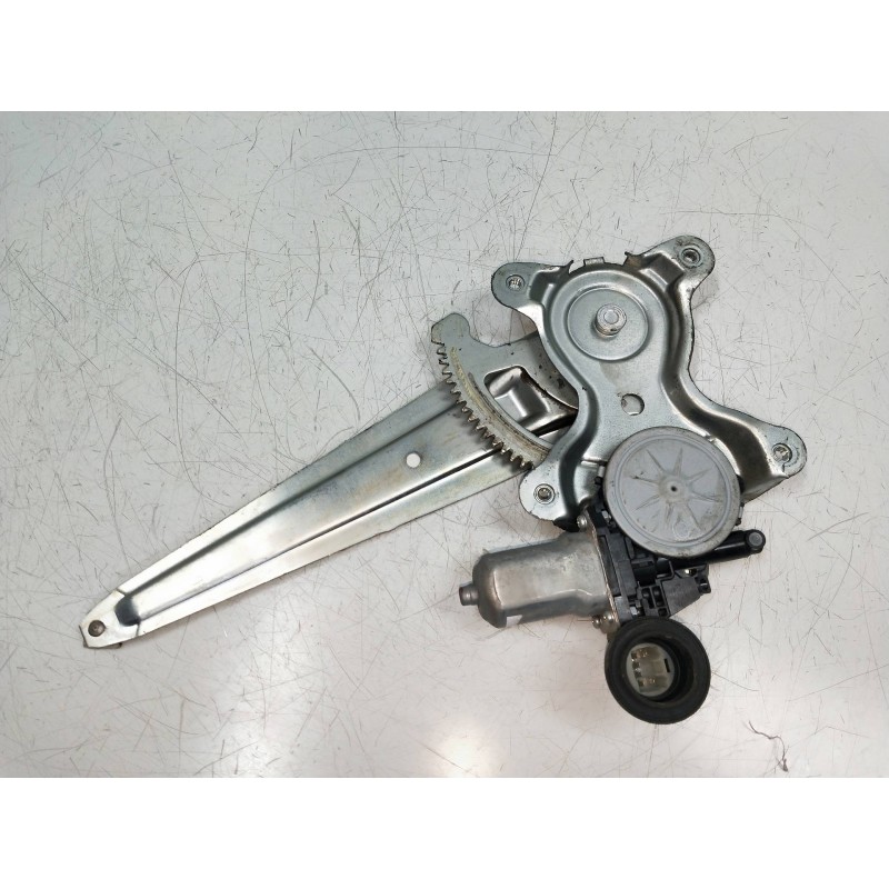 Recambio de elevalunas trasero izquierdo para toyota rav 4 (a3) 2.2 d-4d cat referencia OEM IAM   5P