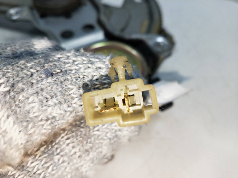 Recambio de elevalunas delantero derecho para toyota supra (a8) referencia OEM IAM 8571020060 0621002180 3P