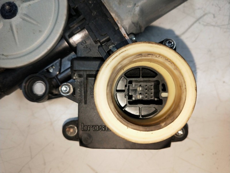 Recambio de elevalunas trasero derecho para toyota verso active referencia OEM IAM 857100F040B 915177102 5P