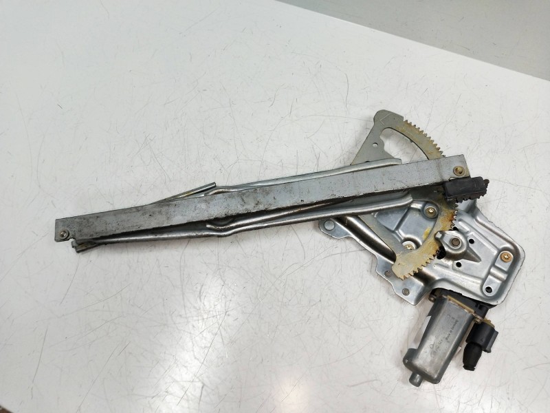 Recambio de elevalunas delantero izquierdo para toyota yaris (ncp1/nlp1/scp1) 1.3 expo referencia OEM IAM   3P