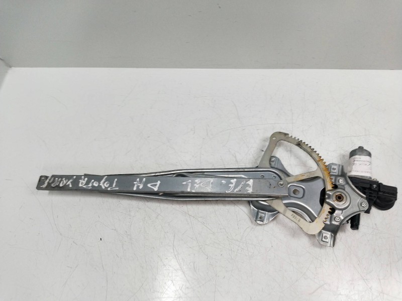 Recambio de elevalunas delantero derecho para toyota yaris (ksp9/scp9/nlp9) 1.4 turbodiesel cat referencia OEM IAM 857100D100 97