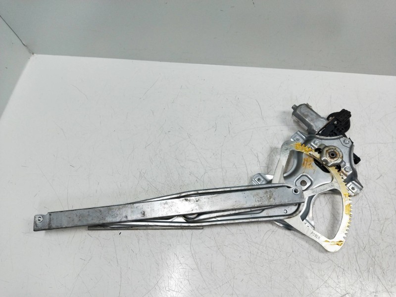 Recambio de elevalunas delantero derecho para toyota yaris 1.4 turbodiesel cat referencia OEM IAM   3P