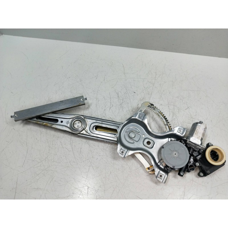Recambio de elevalunas delantero izquierdo para toyota yaris (ksp9/scp9/nlp9) 1.3 cat referencia OEM IAM   3P