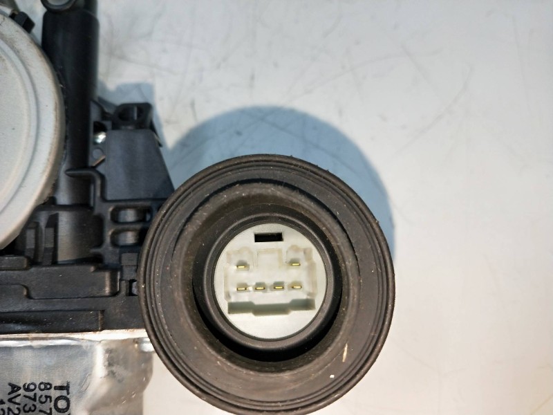 Recambio de elevalunas delantero derecho para toyota yaris (ncp1/nlp1/scp1) 1.4 turbodiesel cat referencia OEM IAM 8257100D100 9