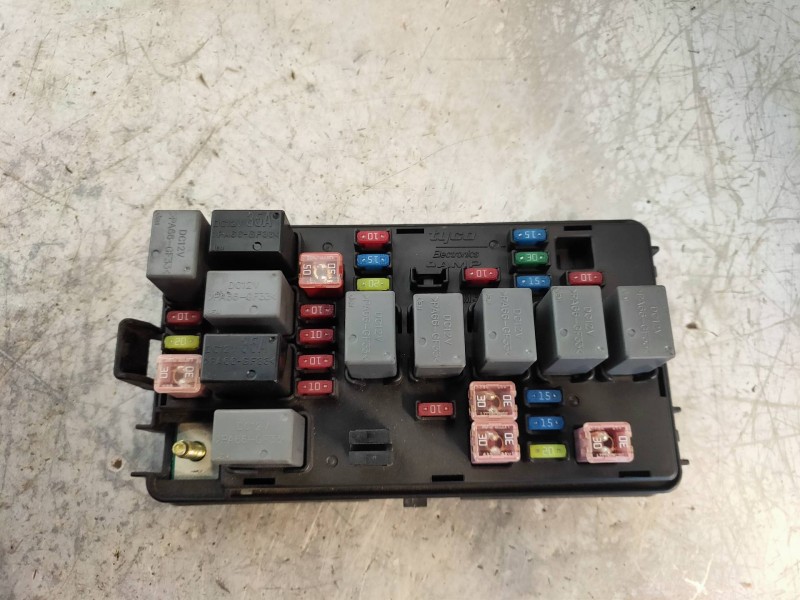 Recambio de caja reles / fusibles para chevrolet matiz s referencia OEM IAM 96428357 EB16 