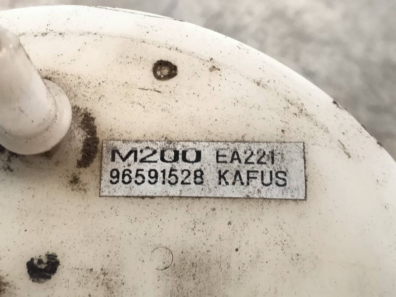 Recambio de bomba combustible para chevrolet matiz s referencia OEM IAM 96591528  