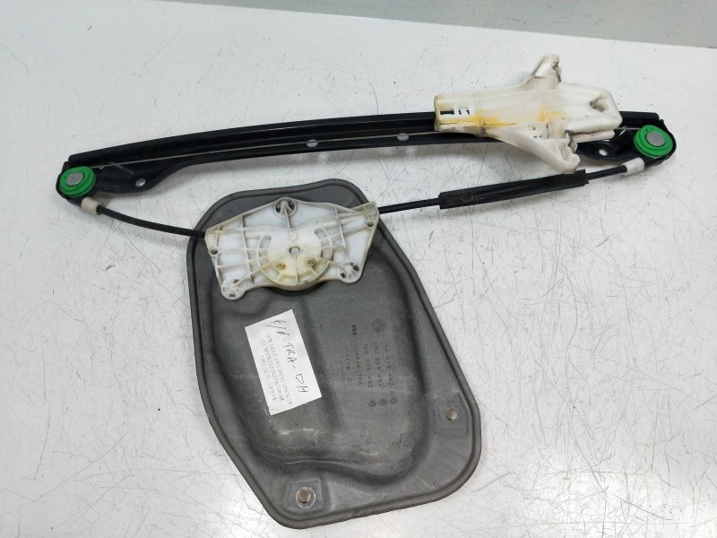 Recambio de elevalunas trasero derecho para volkswagen golf plus (5m1) 1.9 tdi referencia OEM IAM 1K0959704C 5M839402A 5P