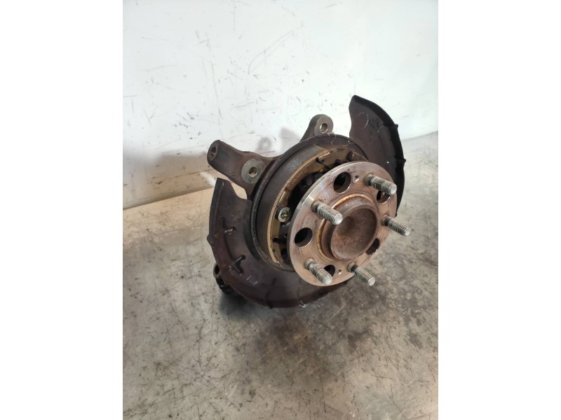 Recambio de mangueta trasera derecha para kia cee´d drive referencia OEM IAM   