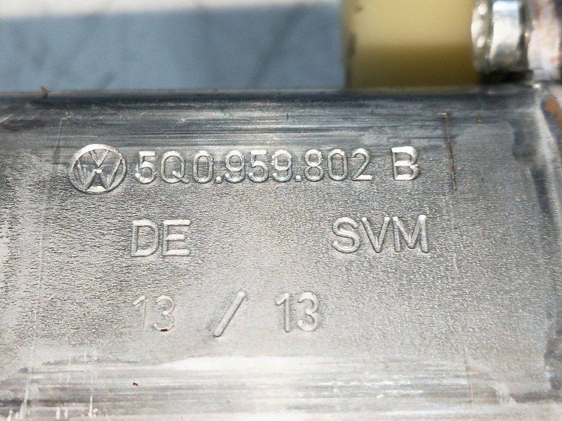 Recambio de elevalunas delantero derecho para volkswagen golf vii lim. (5g1) advance bluemotion referencia OEM IAM 5Q0959802B  5