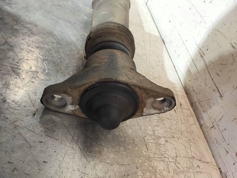 Recambio de amortiguador trasero derecho para kia cee´d drive referencia OEM IAM 801402000307 553101H500 SACHS