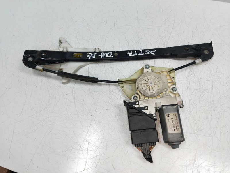 Recambio de elevalunas trasero derecho para volkswagen jetta (1k2) 1.9 tdi referencia OEM IAM 1K0959704P 1K5839402G 4P