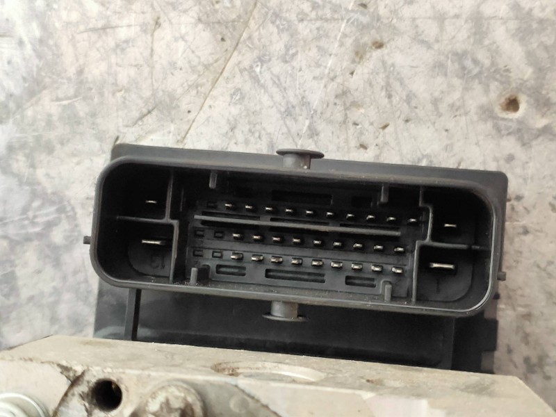 Recambio de abs para kia cee´d drive referencia OEM IAM 0265232609 589201H400 0265800972 BOSCH